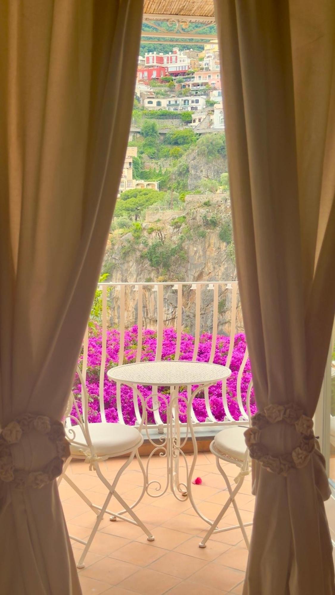Villa Mary Suites Позитано Екстериор снимка