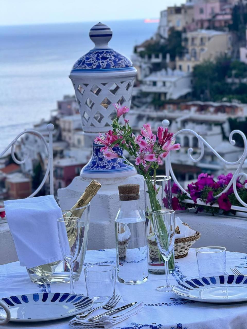 Villa Mary Suites Позитано Екстериор снимка